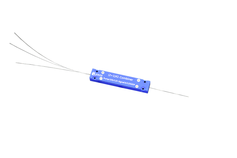 1.5um（2+1）x1泵浦&保偏信号合束器